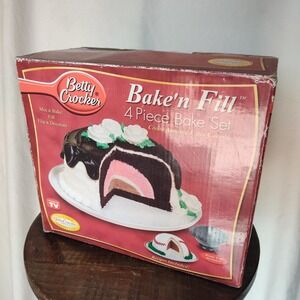Vtg Betty Crocker Bake 'n Fill Baking Pan Set 4 Pc Cake Pans Dome Top NEW Boxed!